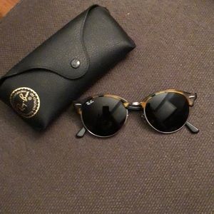 Brand new Silver Ray Ban Glasses